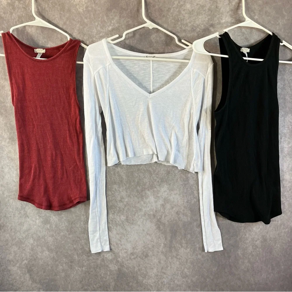 Intimately Free‎ People Womens Tops Shirts White Black Red Size M XS Lot Of 3
